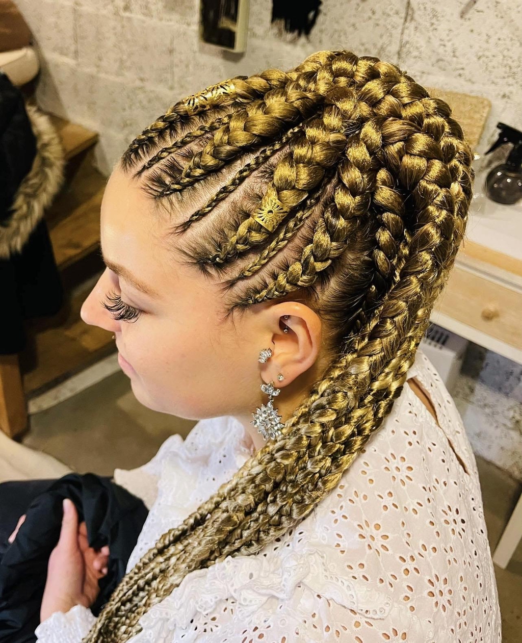 Nadège coiffure afro et beauté 