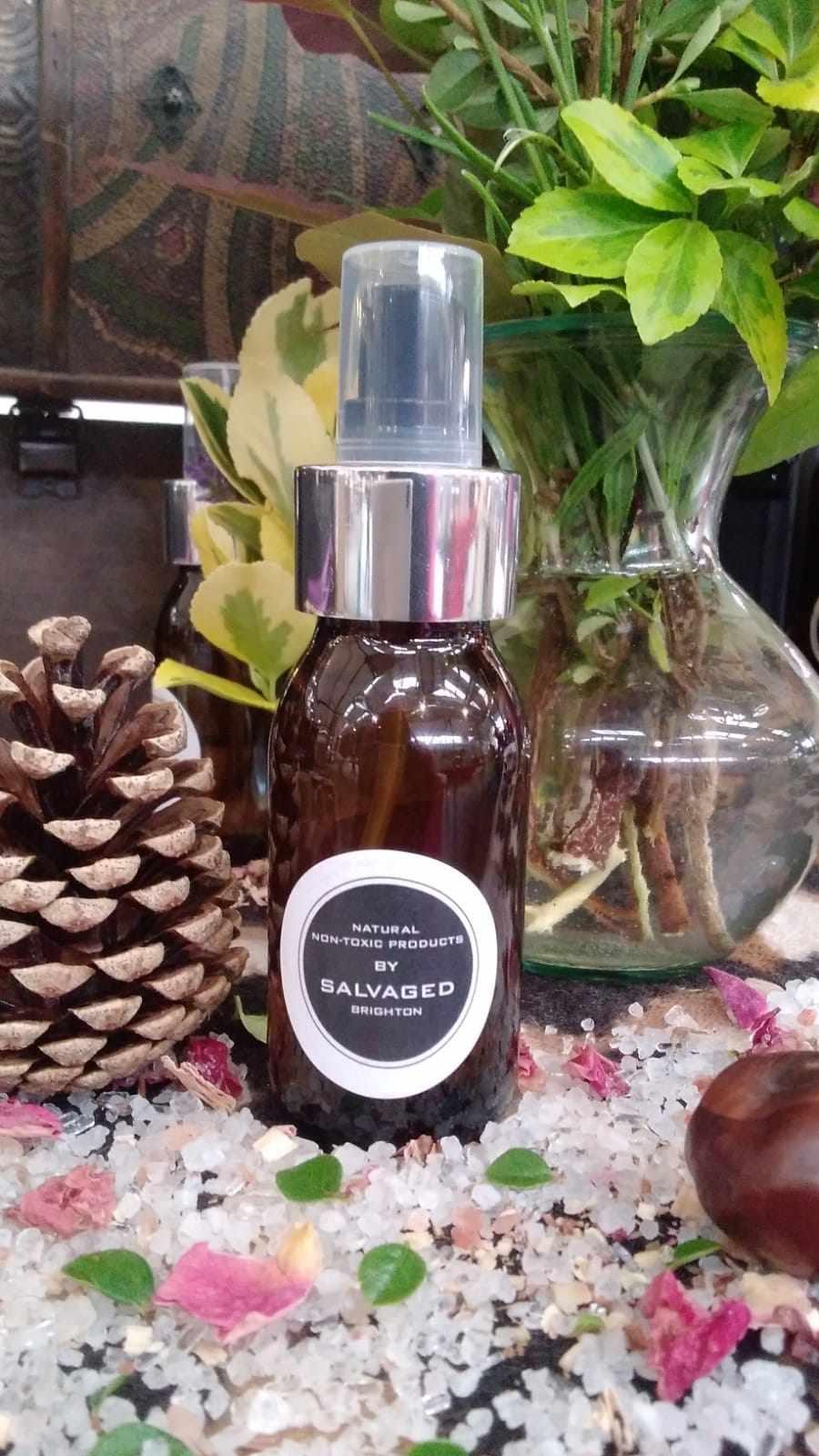 BESPOKE BLEND OF AROMATIC FRAGRANCES. 