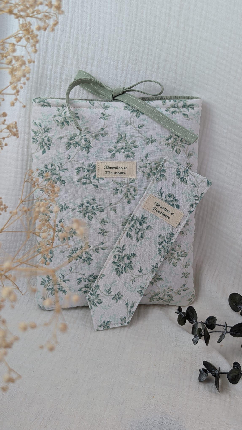 Pochette à livre
Book sleeve