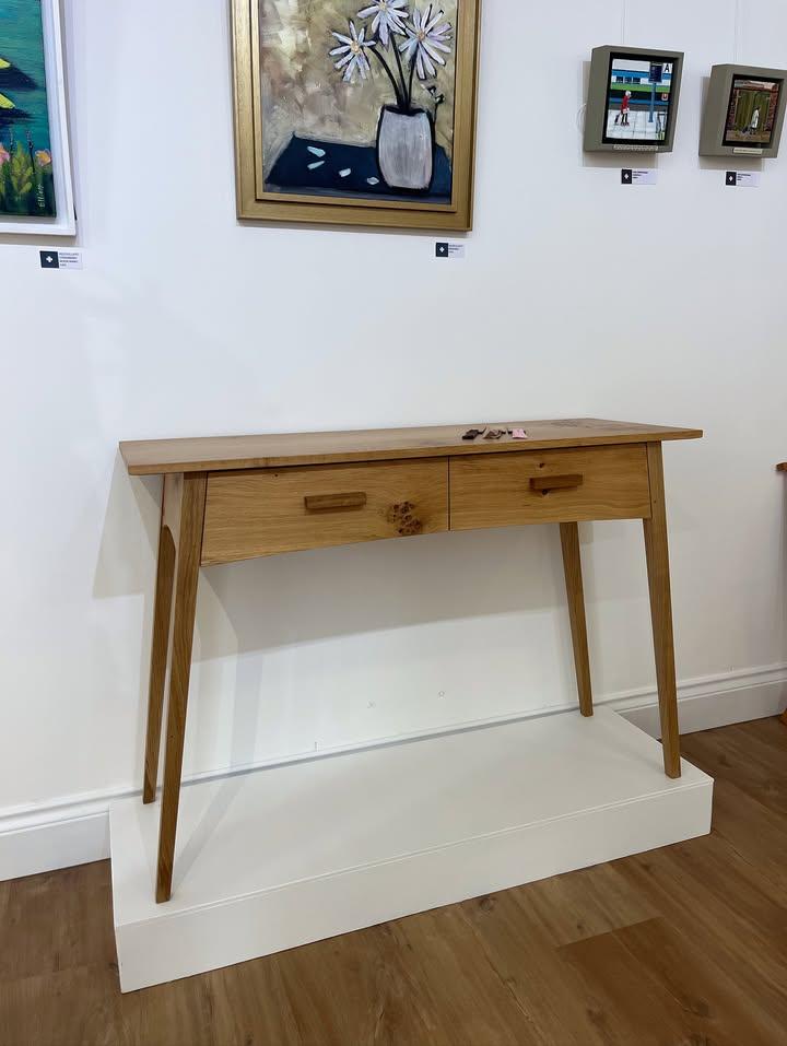 Image of hall table being exhibited at Oriel Cardi Bach