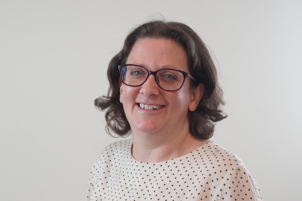 Sam, founder of BarBox, smiling at the camera. A passionate sustainability advocate and mum of two, she created BarBox to make it easier for people to switch to solid bar toiletries and reduce packaging waste.