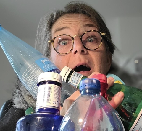 Bijoux créés avec passion à partir de matières recyclées.
Atelier situé en Occitanie.
Entreprise labellisée "zéro déchet"
