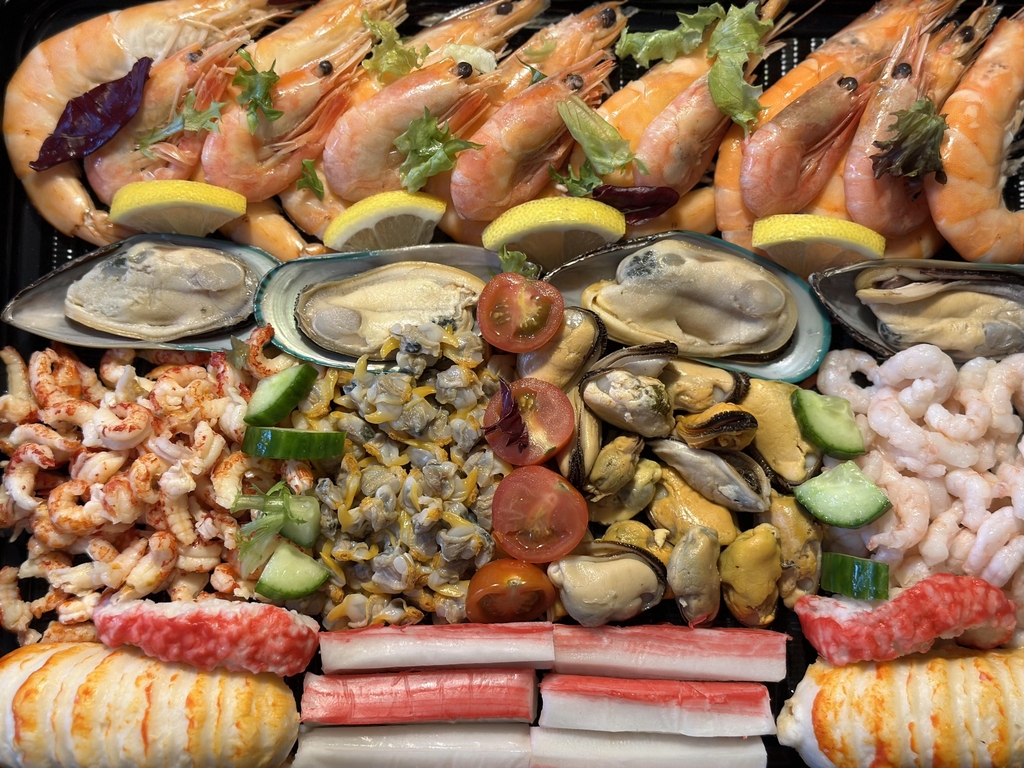 Christmas Platters now available