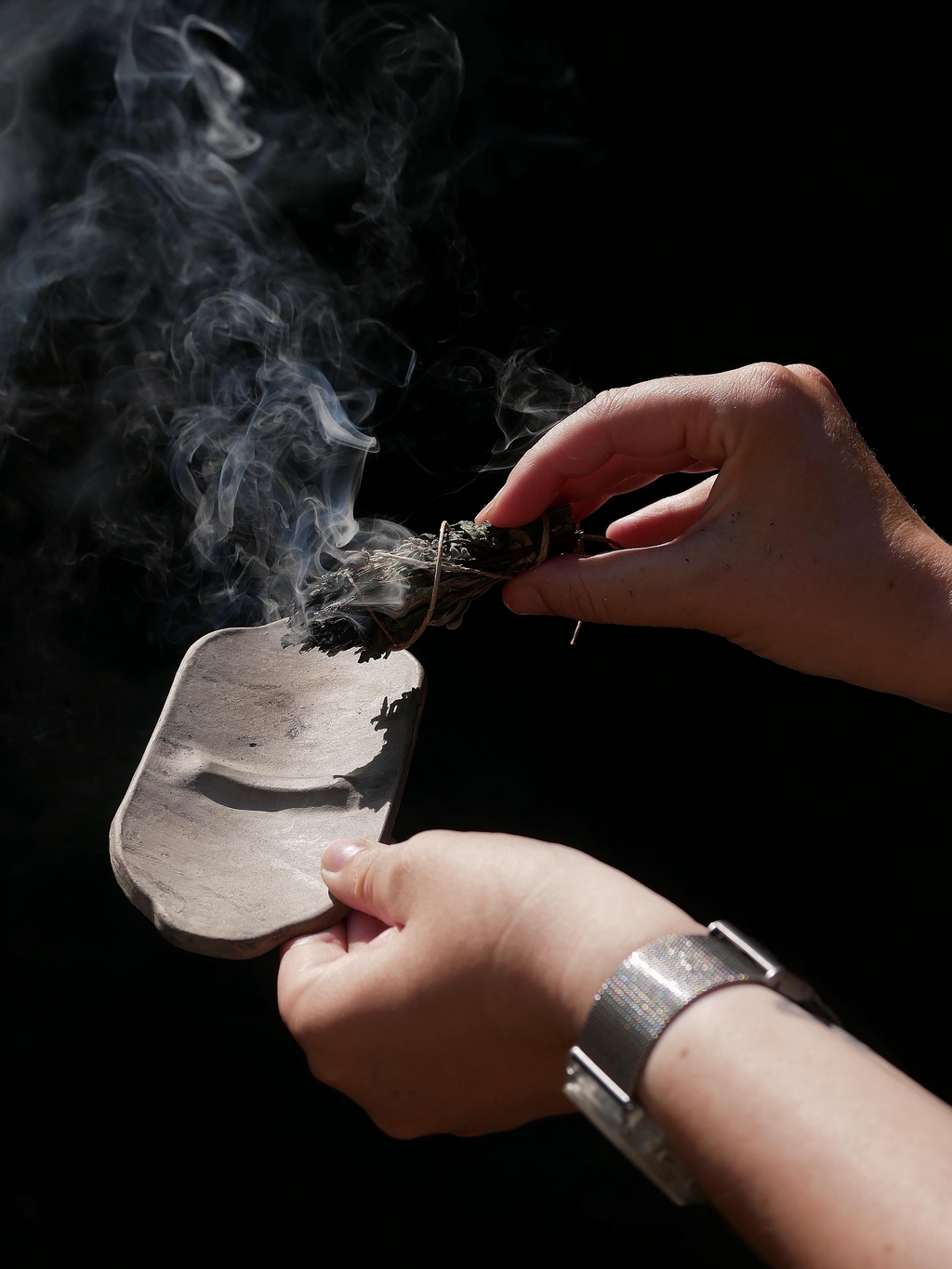 coffret volutes de terres collaboration aureliakeramika et dithyrambik bâtons de fumigation coupelle céramique crète france ariège