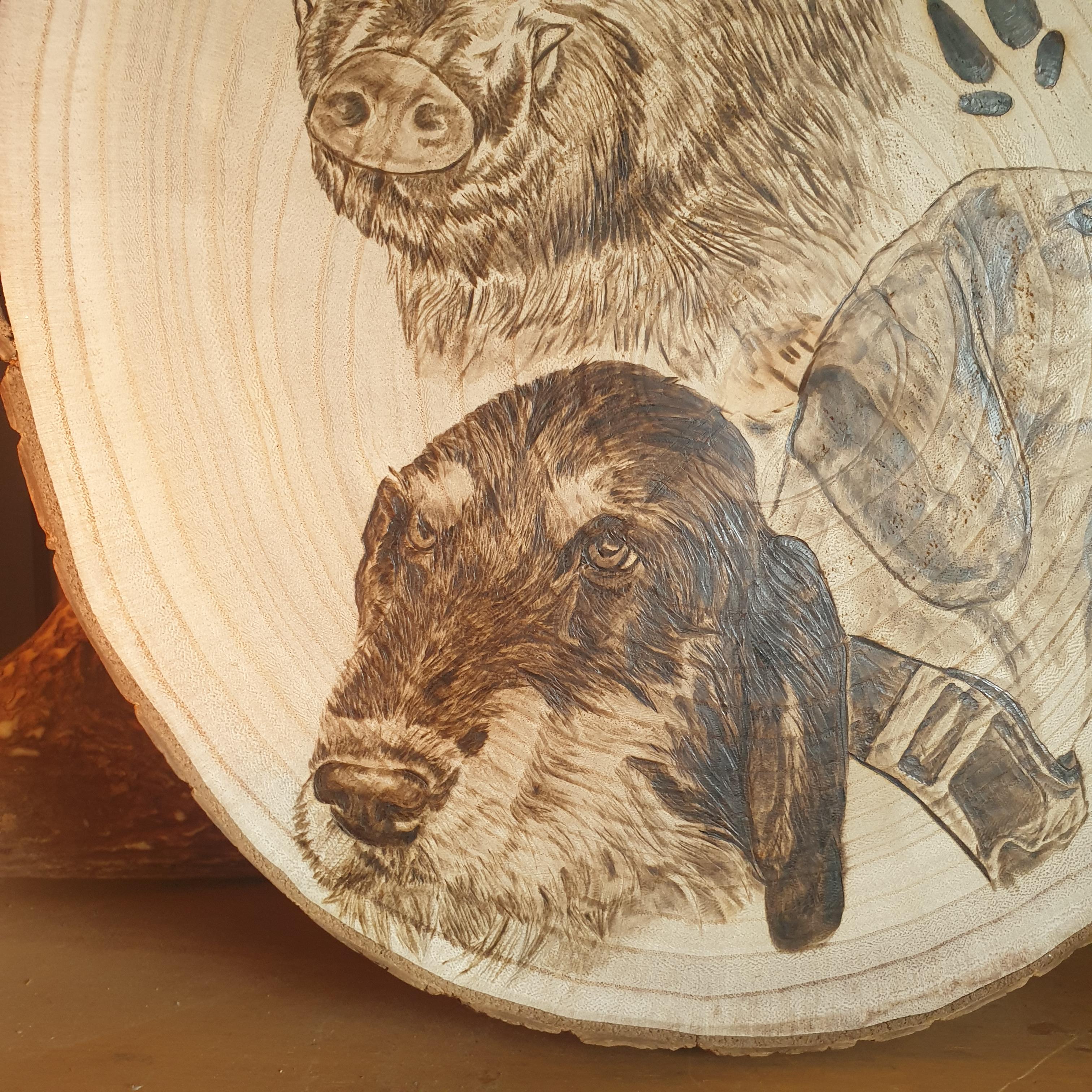 Pyrogravure sur bois faune sauvage
pyrogravure d 'animaux de la ferme vache poules portrait animaux 
pyrogravure d'animaux de compagnie chiens chats 
Cadeau chasseur chasseresse personnalisé
Art pyrogravure photographie animal sauvage
Pyrogravure fait main chasseur
Décoration chasseur faune sauvage
Œuvre d'art animalier pyrogravure bois
Cadeau chasse photographies faune sauvage
Pyrogravure Faune Sauvage Personnalisée - Cadeau Chasseur & Chasseresse
Œuvre d'Art en Pyrogravure : Faune Sauvage en Bois - Cadeau pour Chasseur
"Offrez un cadeau unique aux passionnés de chasse et de nature avec une pyrogravure réalisée à la main sur bois, inspirée de photographies de faune sauvage. Chaque œuvre est soigneusement gravée à la main, apportant une touche personnelle aux images de cerfs majestueux, de sangliers, de renards et d'autres animaux emblématiques. Parfait pour un chasseur ou une chasseresse, cette pièce d'art est un hommage à la beauté brute de la nature."
