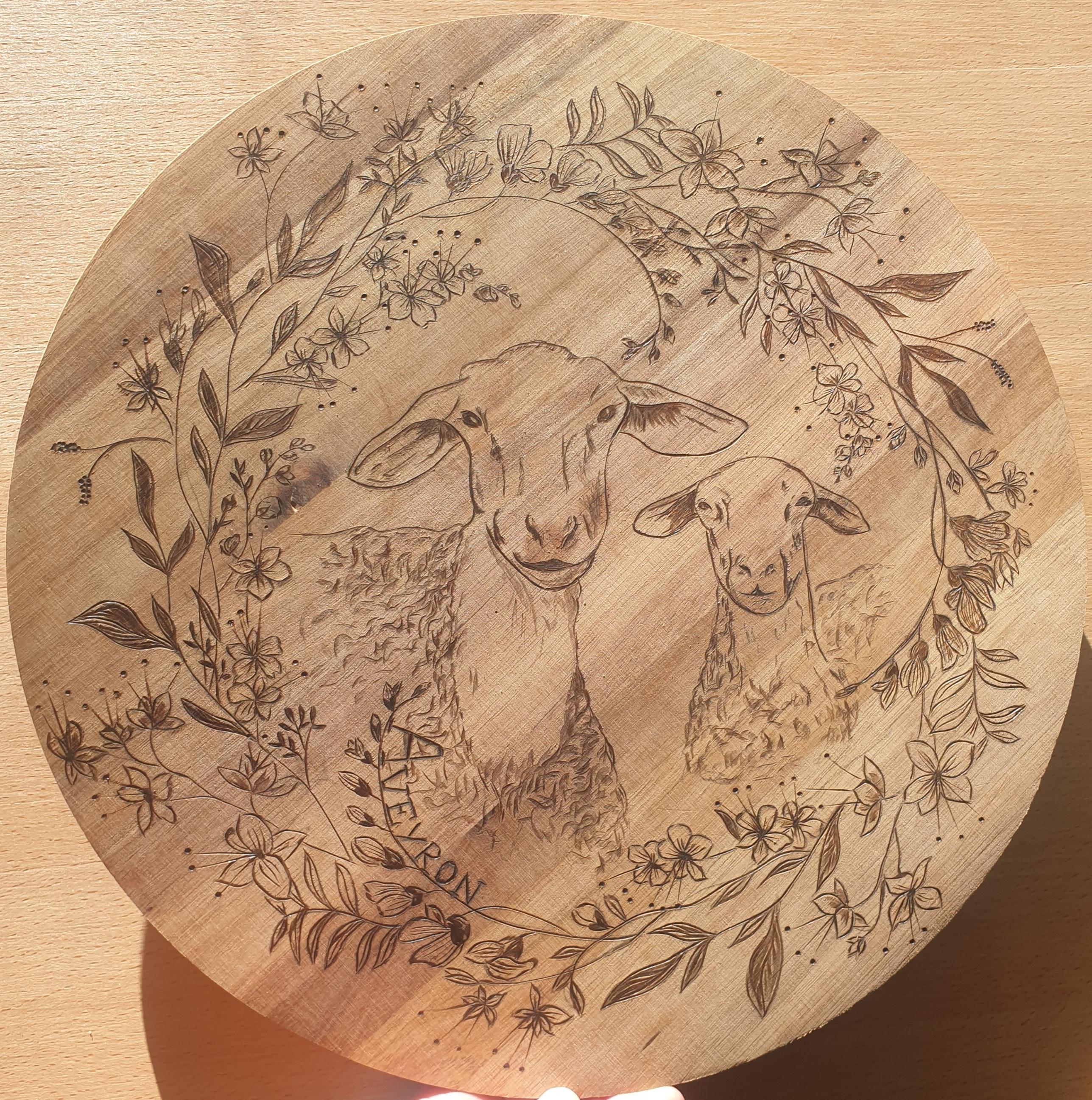 Pyrogravure sur bois faune sauvage
pyrogravure d 'animaux de la ferme vache poules portrait animaux 
pyrogravure d'animaux de compagnie chiens chats 
Cadeau chasseur chasseresse personnalisé
Art pyrogravure photographie animal sauvage
Pyrogravure fait main chasseur
Décoration chasseur faune sauvage
Œuvre d'art animalier pyrogravure bois
Cadeau chasse photographies faune sauvage
Pyrogravure Faune Sauvage Personnalisée - Cadeau Chasseur & Chasseresse
Œuvre d'Art en Pyrogravure : Faune Sauvage en Bois - Cadeau pour Chasseur
"Offrez un cadeau unique aux passionnés de chasse et de nature avec une pyrogravure réalisée à la main sur bois, inspirée de photographies de faune sauvage. Chaque œuvre est soigneusement gravée à la main, apportant une touche personnelle aux images de cerfs majestueux, de sangliers, de renards et d'autres animaux emblématiques. Parfait pour un chasseur ou une chasseresse, cette pièce d'art est un hommage à la beauté brute de la nature."