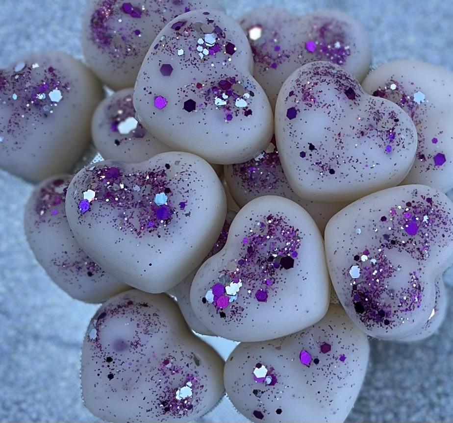 Wax melt hearts with glitter