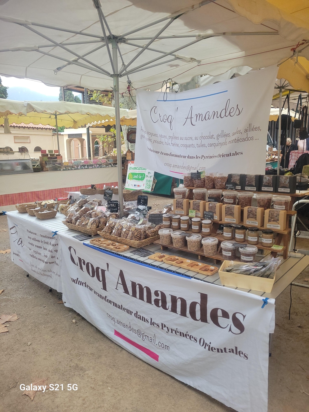 Sur les marchés, le mercredi sur Collioure, le vendredi à Saint Cyprien plage, sur les foires  ...