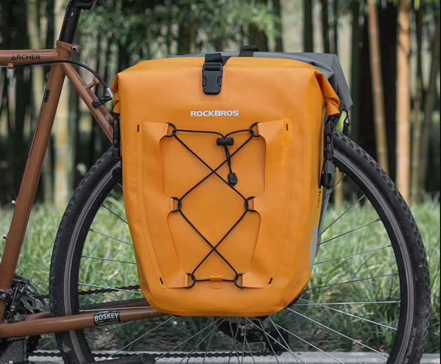 "Vind de perfecte fietstas bij BikeMix.nl! Van waterdichte fietstassen tot handige stuurtassen – stijlvol, praktisch en duurzaam. Snelle levering en scherpe prijzen!"