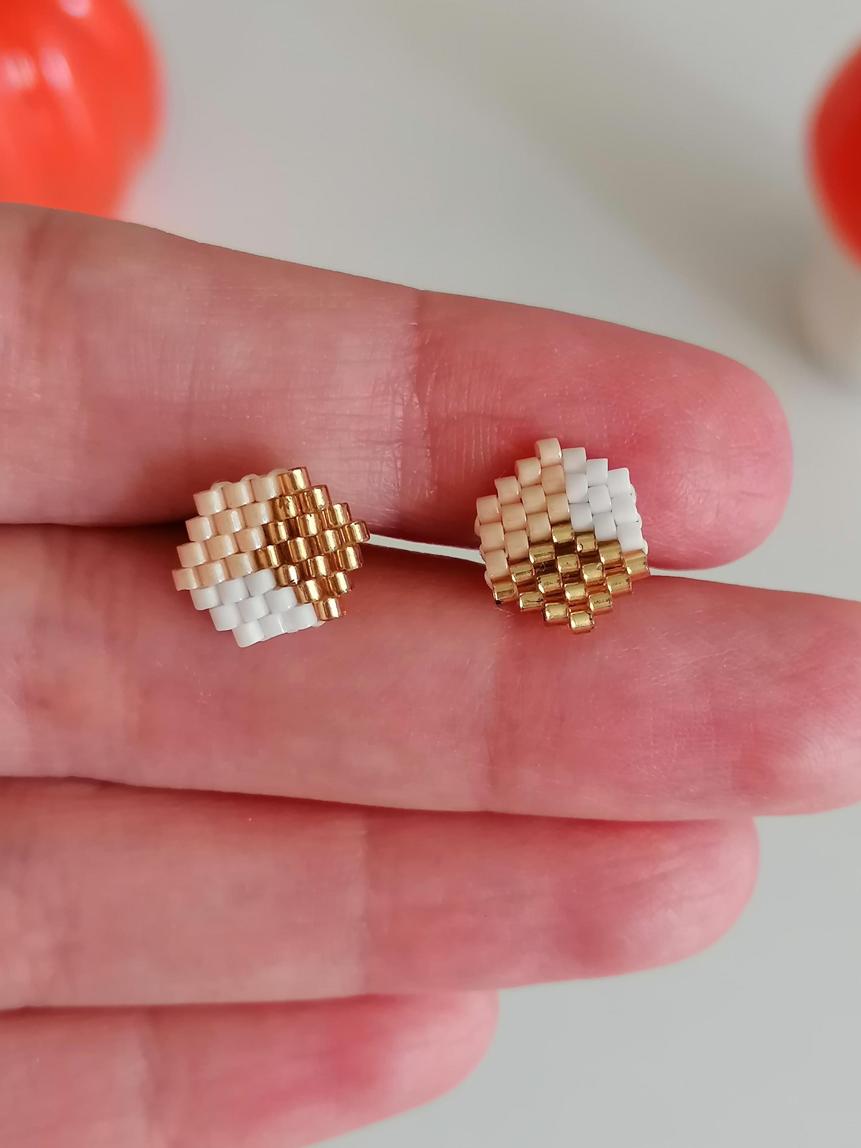 Boucles d'oreilles puces