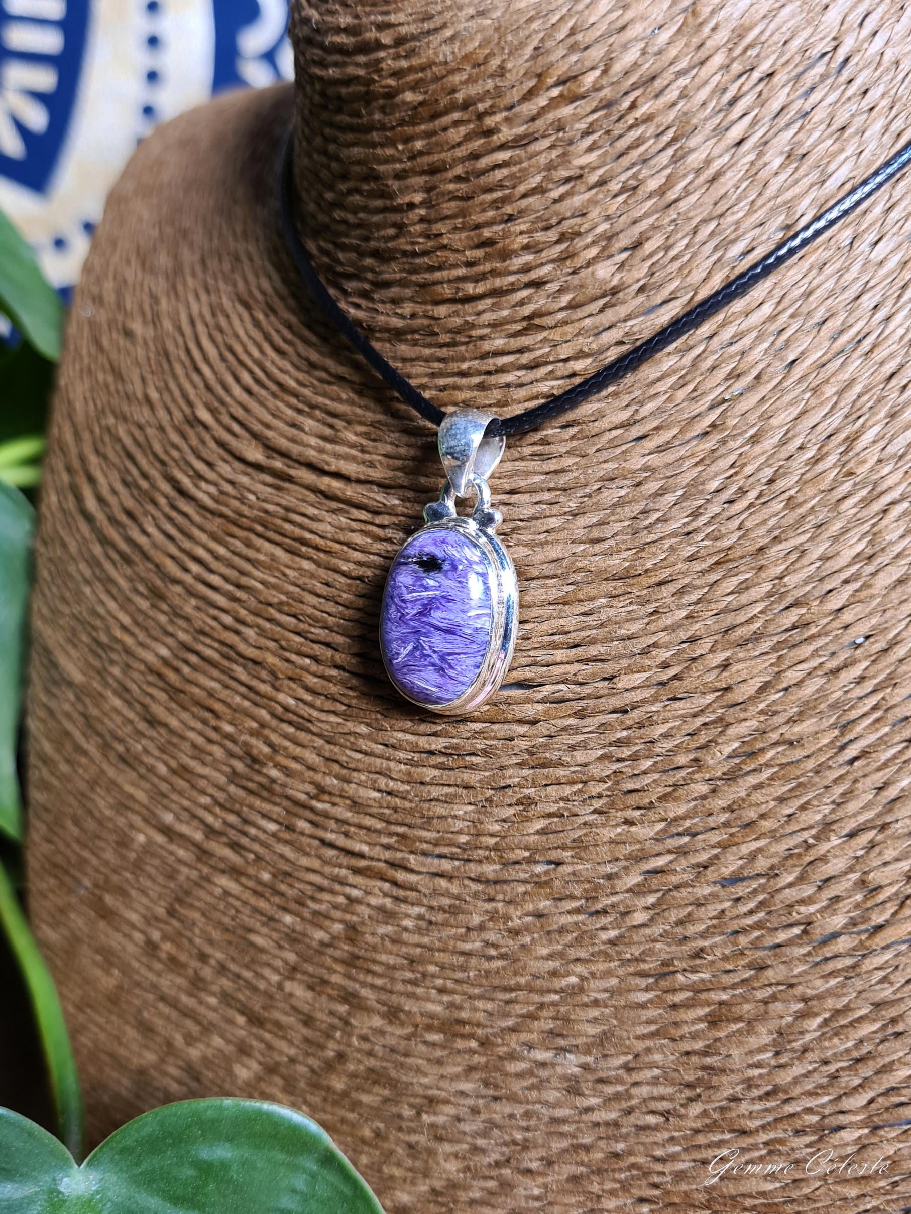 Pendentif en Charoïte
