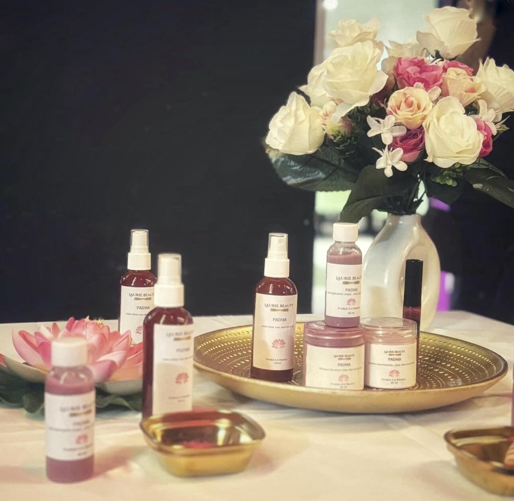 Révélez votre beauté naturelle
Chez Laurie Beauty, chaque produit est pensé pour sublimer votre peau avec des formules efficaces, douces et adaptées à vos besoins.
Prenez soin de vous, simplement… et révélez l’éclat qui vous rend unique.
