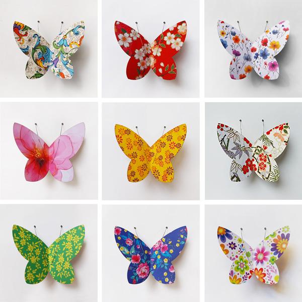 Les Papillons de Conques sont des magnets en papier qui existent dans une grande variété de coloris et de motifs.