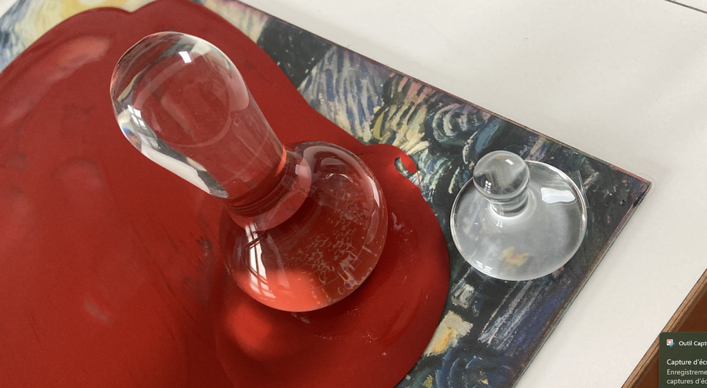 N'hésitez pas à me rejoindre sur instagram où je partage beaucoup de mon quotidien de fabricante d'aquarelle :) !

Je suis aussi disponible par message si vous avez besoin de renseignements et/ou des questions.