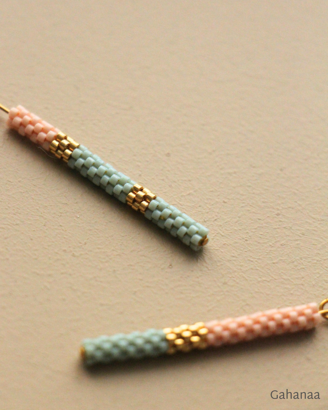 Les bijoux Gahanaa sont faits main en France. Le travail artisanal est minutieux et précis. 