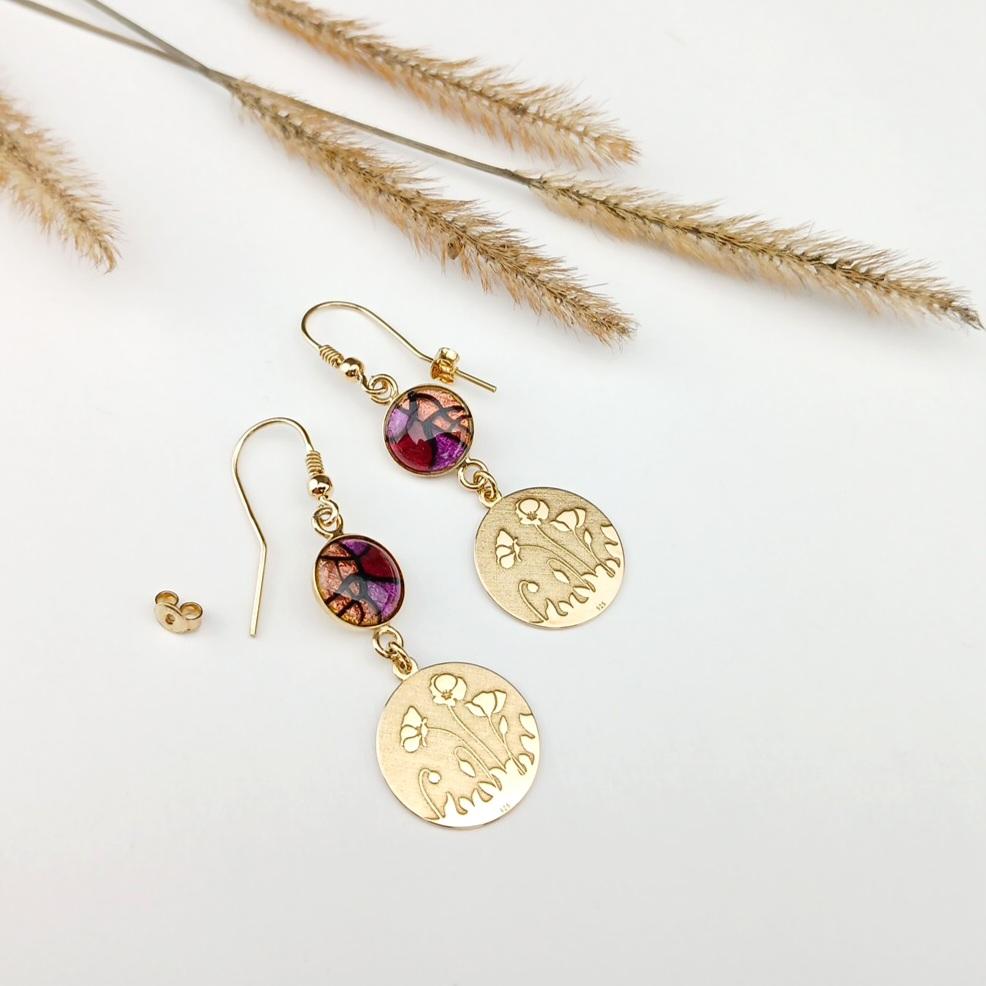Boucles d'oreilles en émail sur des montures en Argent, paillon d'argent, émail sur cuivre, émaux bijoutiers, émaux transparents