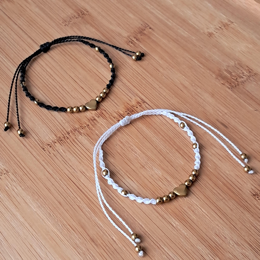Bracelets "Cœur" en micro macramé et pierres naturelles