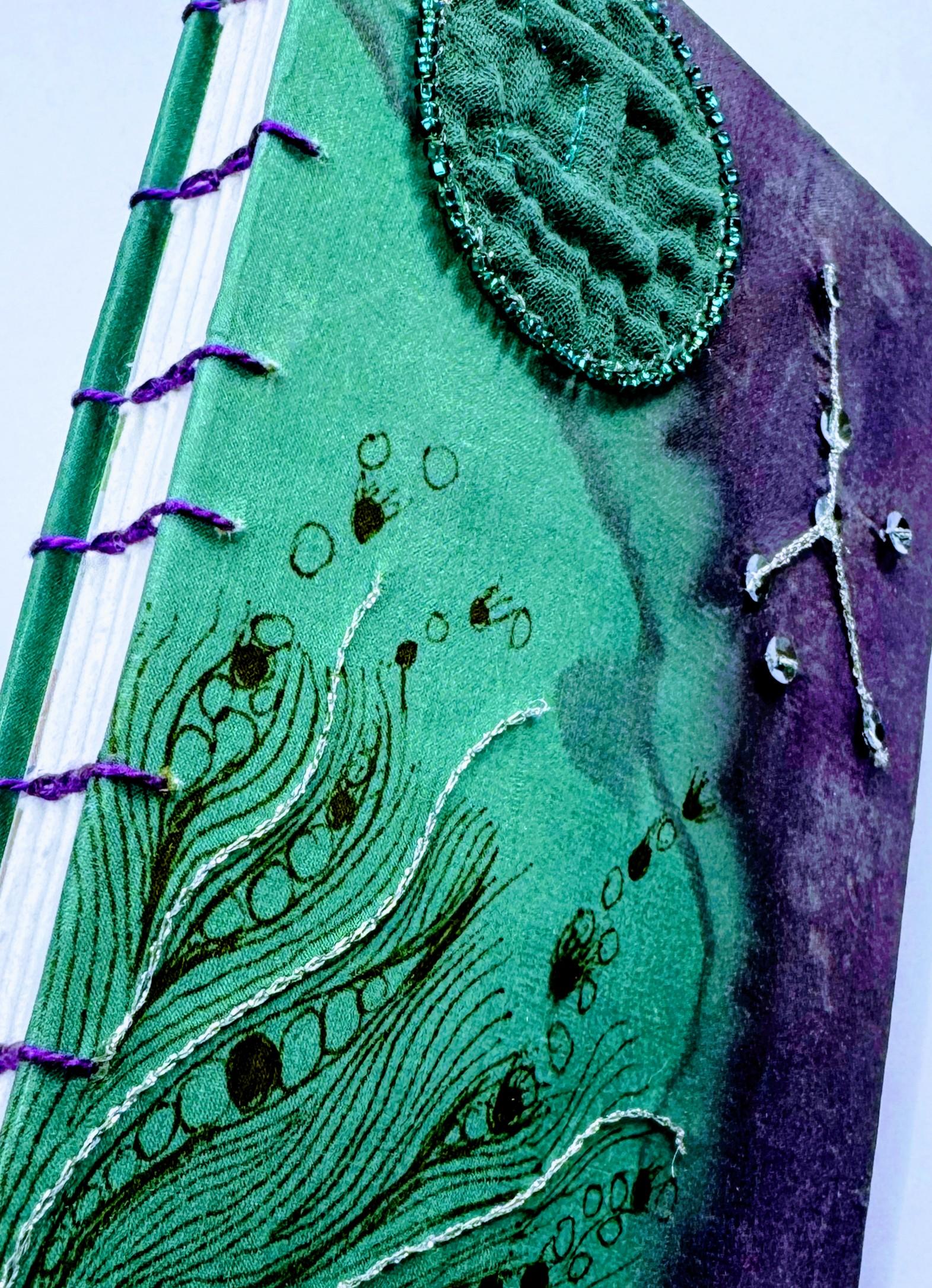 carnet brodé cert et violet