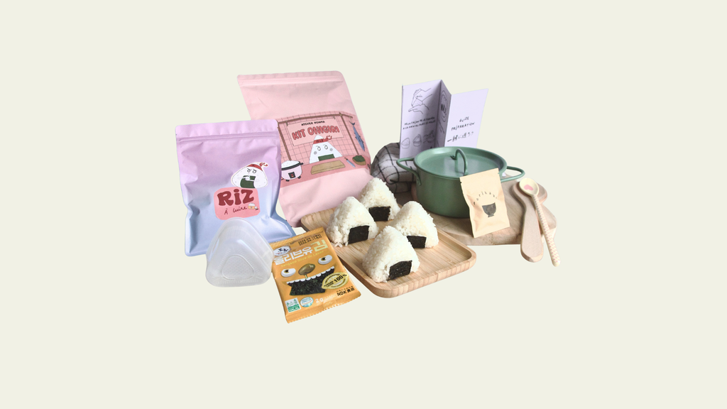 Envie de préparer de délicieux onigiris maison ? Découvrez notre Kit exclusif, avec des ingrédients de qualité supérieure pour une expérience authentique !