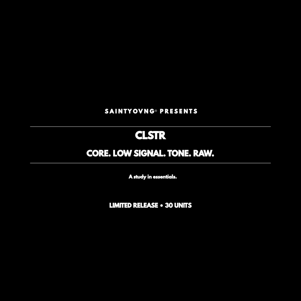Descubre CLSTR de SAINTYOVNG, un drop de streetwear minimalista en Chile. Poleras negras boxy fit, diseño esencial y edición limitada de 30 unidades.
