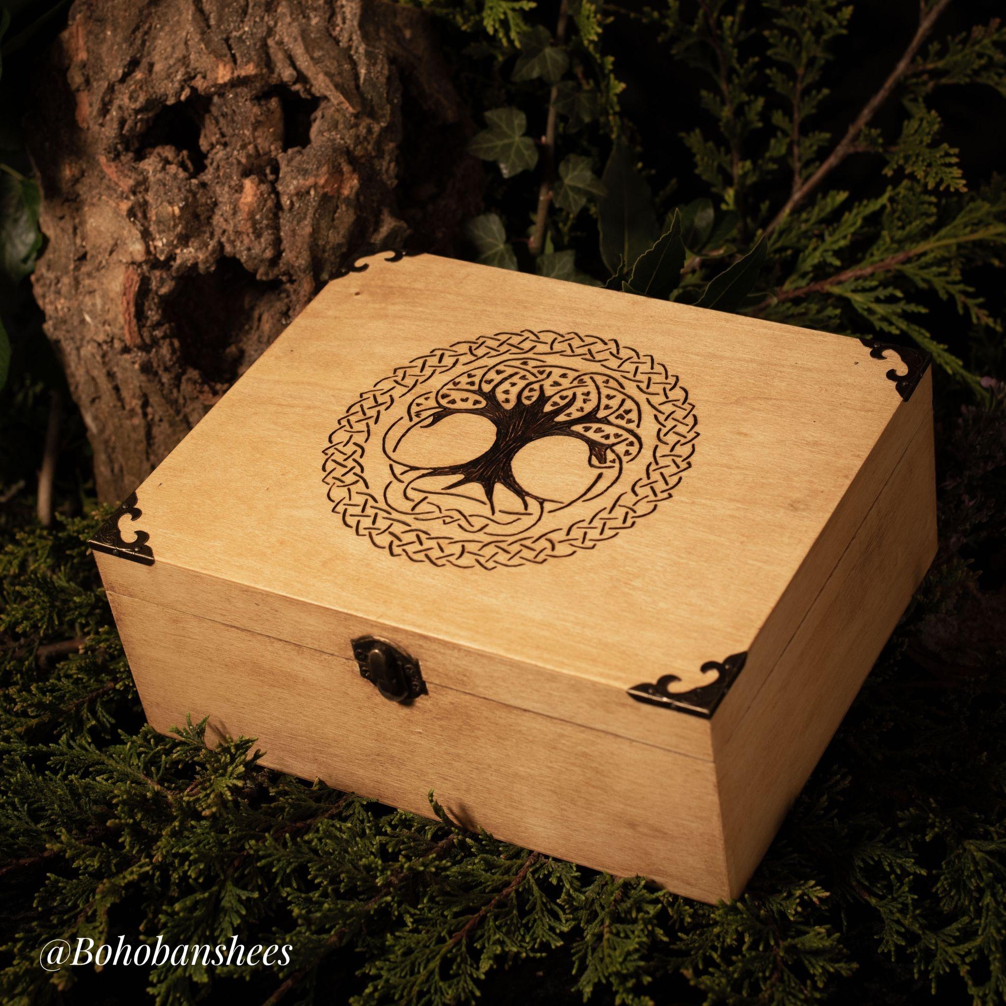 Wooden box, pyrography celtic tree of life design. Trinket. Keepsakes, jewellery, tarot, altar