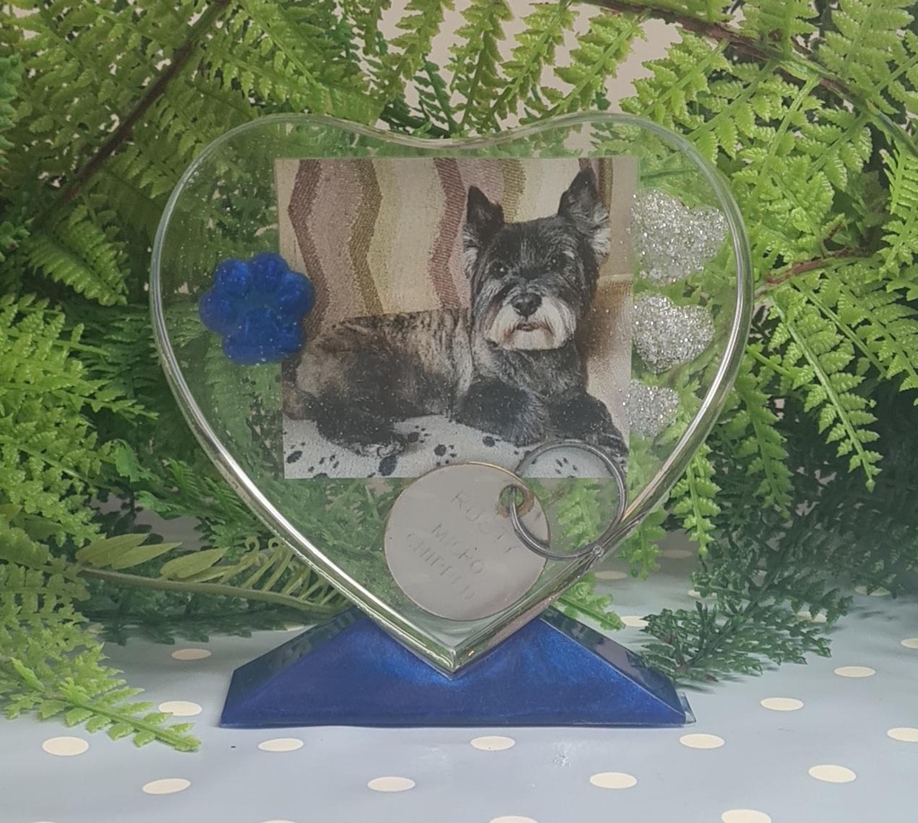 Bespoke memorial for a loved pet, can include personal items 