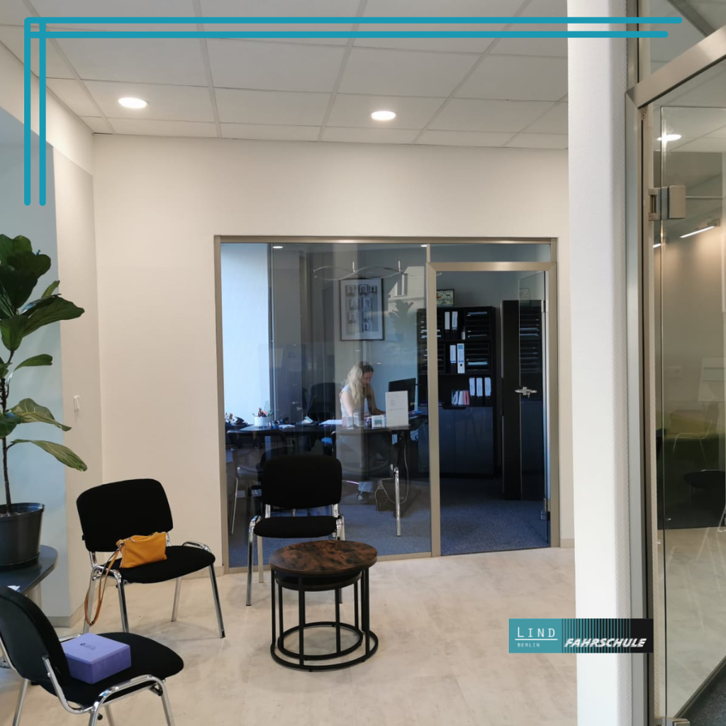 Herzlich willkommen im Anmeldebüro der Fahrschule Lind