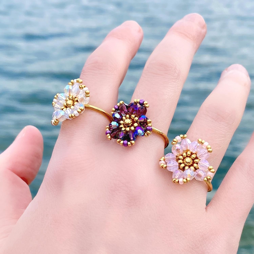 Amandine, créatrice et artisane de bijoux délicats