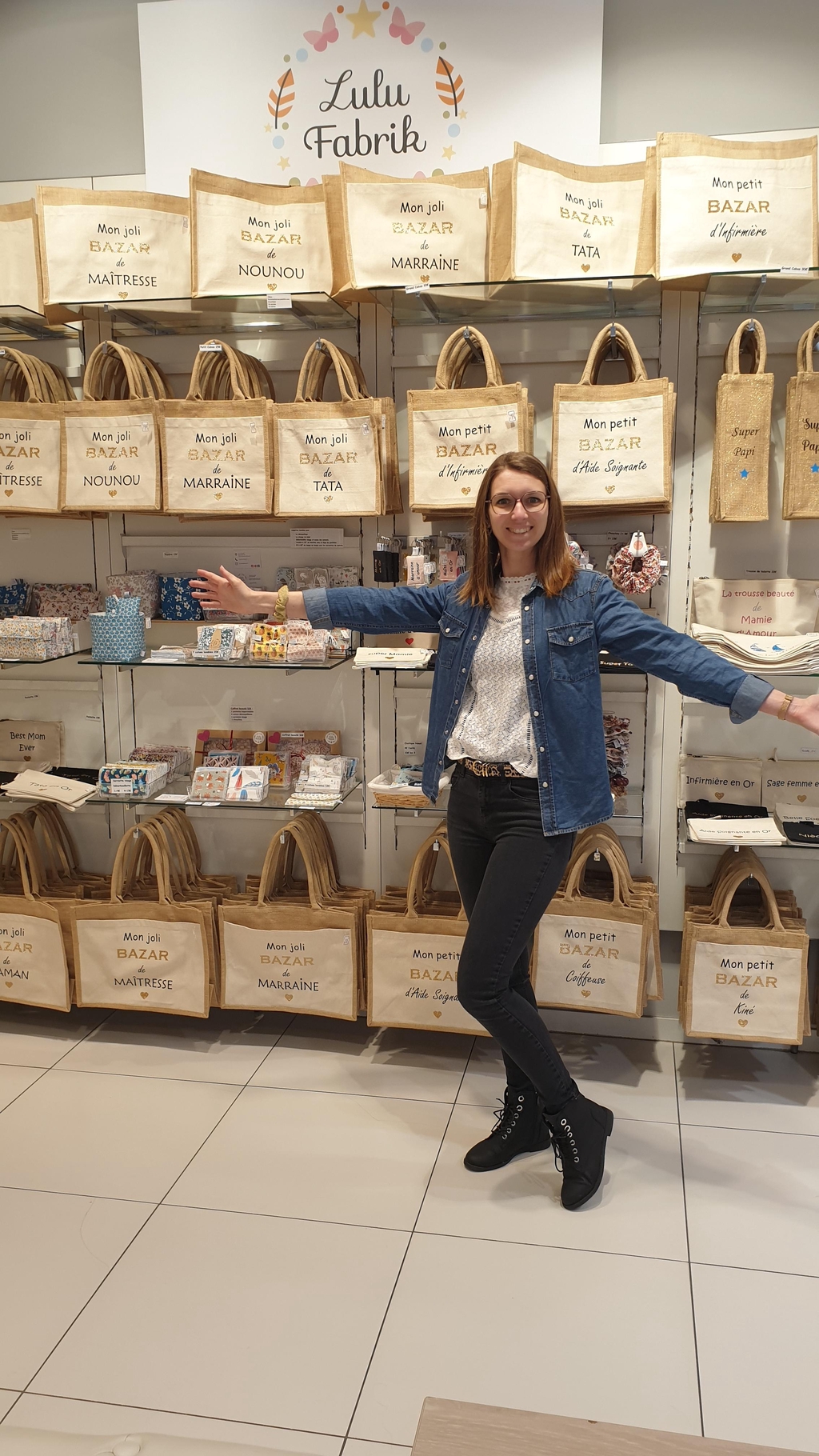 Ateliers créatifs DIY Lulu Fabrik 
Boutique Les Rêveuses au rez de chaussée des DOCKS76 

Contact: Lucie 06 23 97 92 32 