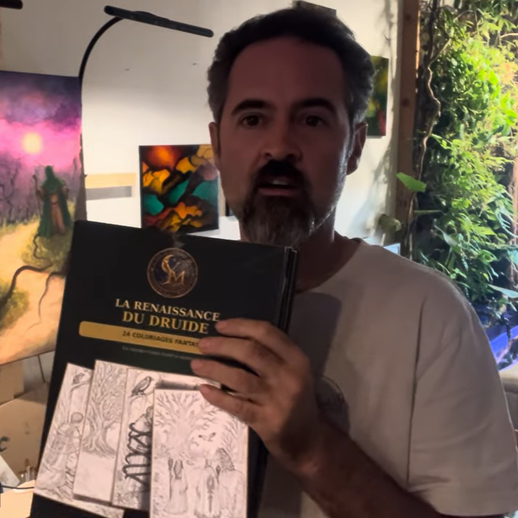 Kevin Vanoverbeke présente son livre de coloriage La Renaissance du Druide.