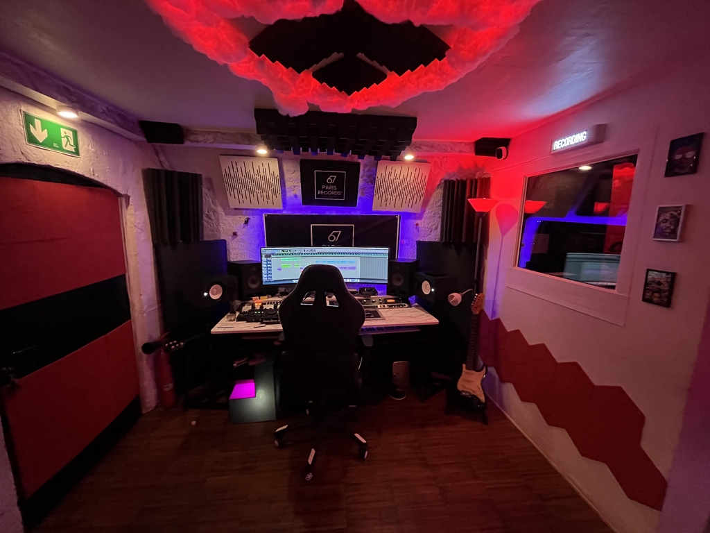 Studio 67 Paris records 