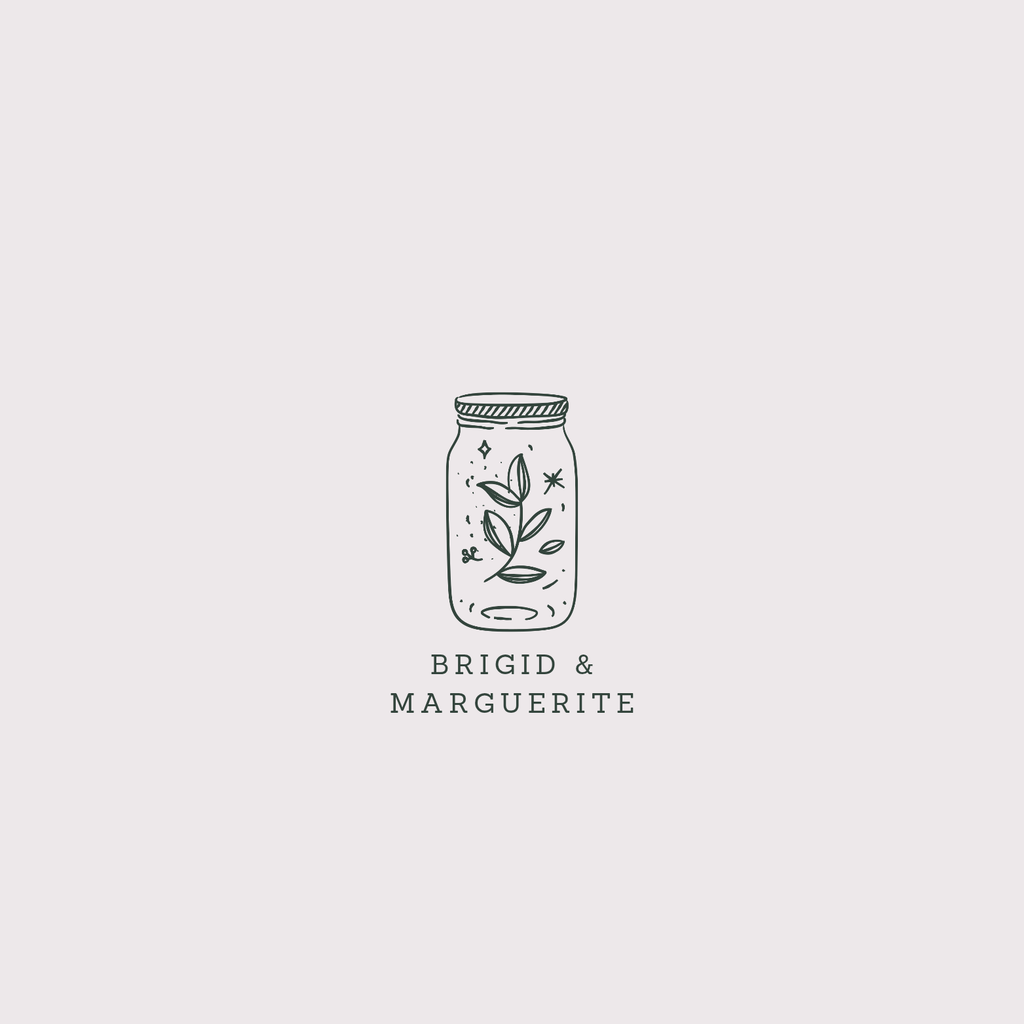 Des bijoux incrustés de plantes et de magie
