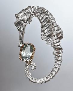 Broche