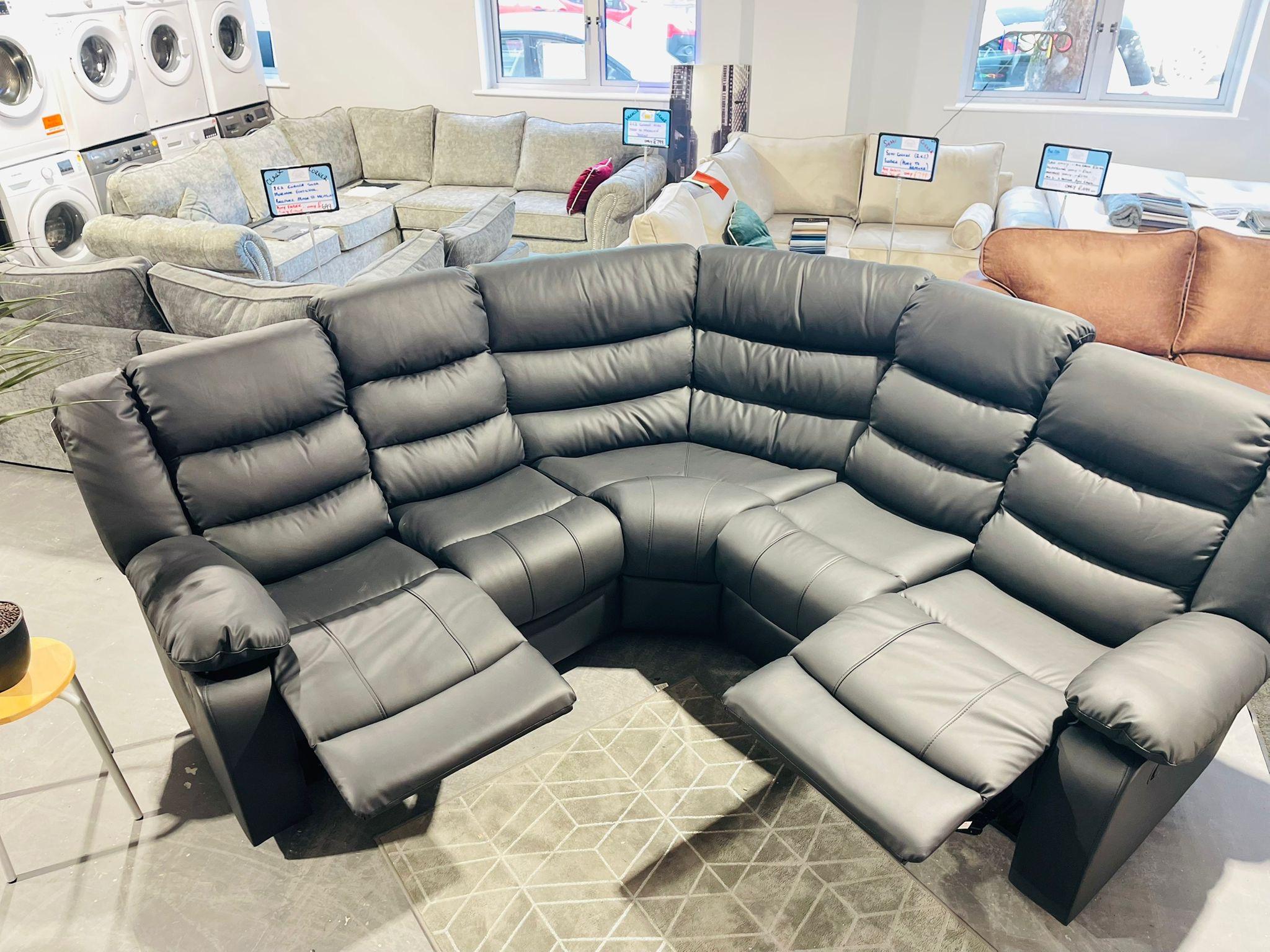 Our range of recliner sofas in Bristol combines comfort, practicality, and great value. Designed for everyday relaxation, our recliner sofas offer supportive seating with easy-to-use reclining features, making them ideal for living rooms of all sizes. Whether you’re looking for a single recliner, a 2 or 3 seater recliner sofa, or a family-friendly option, we stock affordable recliner sofas in Bristol built for comfort and durability. Visit our showroom to try them in person, with many models available for fast delivery or same-day collection.