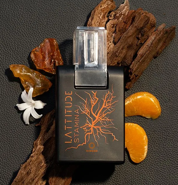 Imagem do Latittude Ultra representando a categoria Perfumes Masculinos da BM Store, com frascos elegantes e fragrâncias marcantes voltadas para o público masculino, destacando sofisticação, estilo e presença.