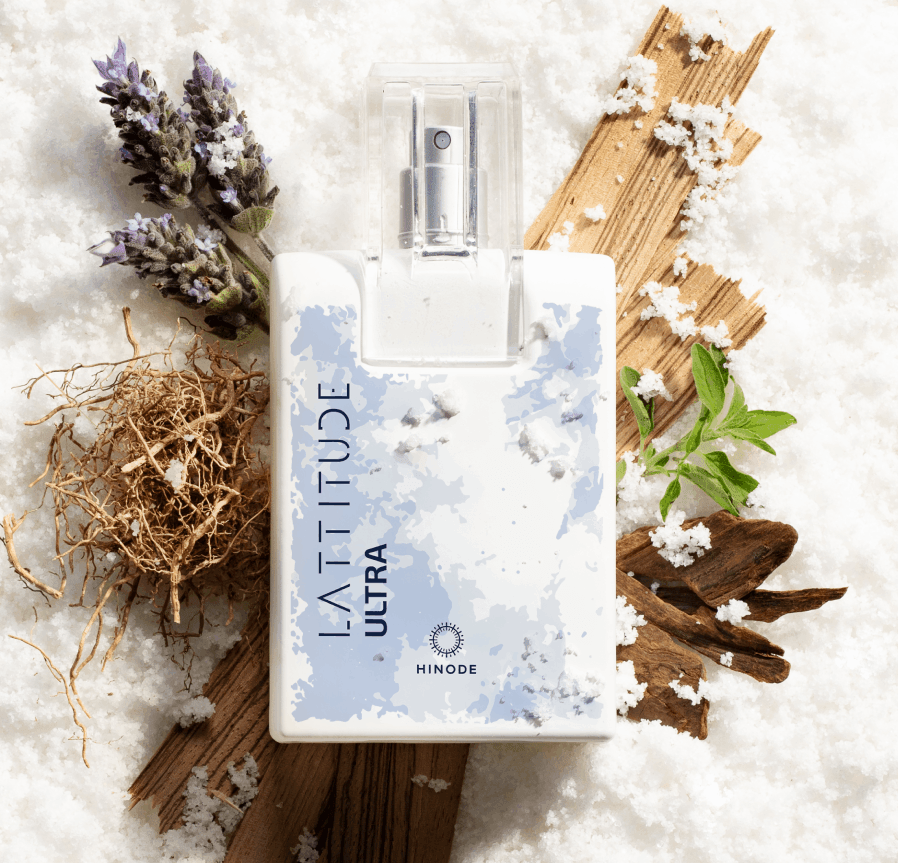Imagem do Latittude Ultra representando a categoria Perfumes Masculinos da BM Store, com frascos elegantes e fragrâncias marcantes voltadas para o público masculino, destacando sofisticação, estilo e presença.