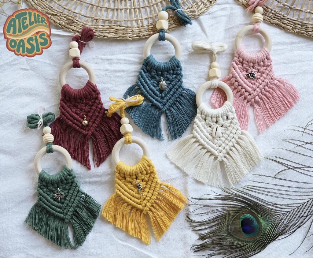 Collection de macramés diffuseurs d'huile essentielle personnalisable en plusieurs coloris