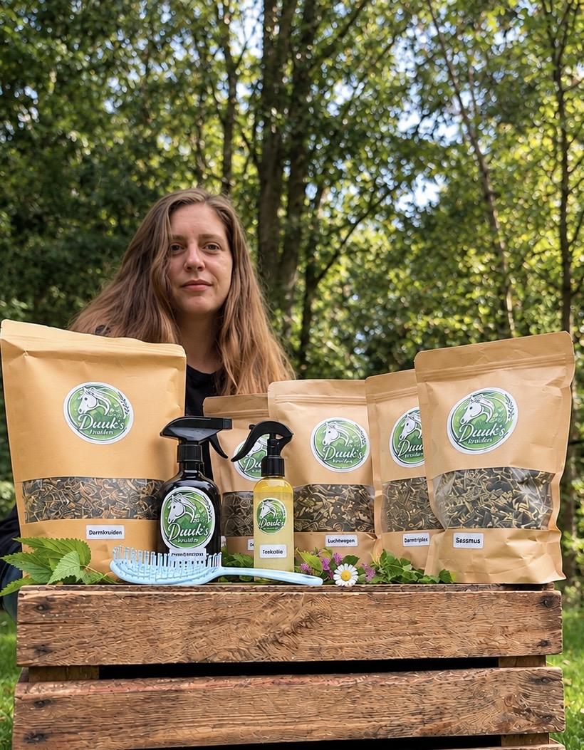Onze filosofie draait om natuurlijk paardenwelzijn. We gebruiken alleen de beste, natuurlijke ingrediënten die passen bij hoe paarden van nature leven en eten. Ontdek hoe onze producten bijdragen aan de gezondheid en het geluk van jouw paard