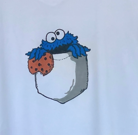 Prendas de ropa con diseños pintados a mano con pintura acrílica textil. Puedes traer tu diseño y te lo pintamos. Esta carpeta es diseño de personajes de la pantalla, series, pelis y anime