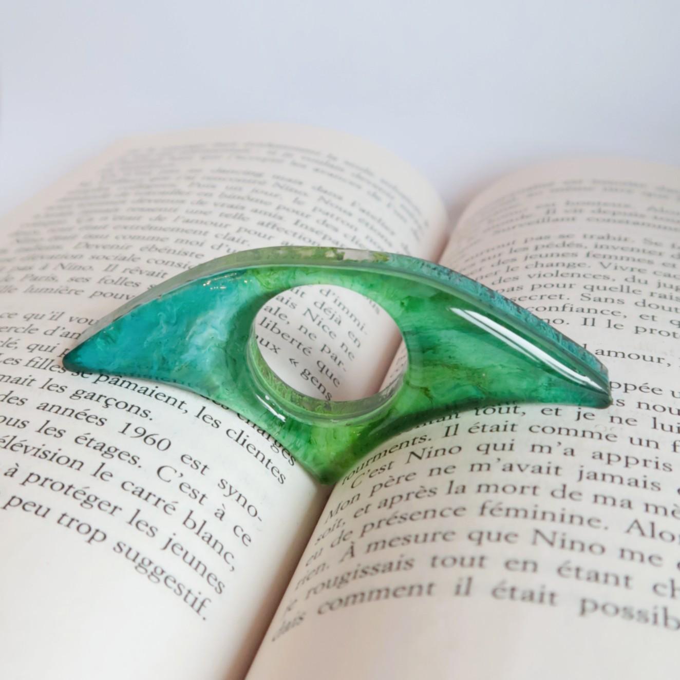 bague de lecture confort accessoire lecteur résine époxy ergonomie livre confort idée cadeau fait main