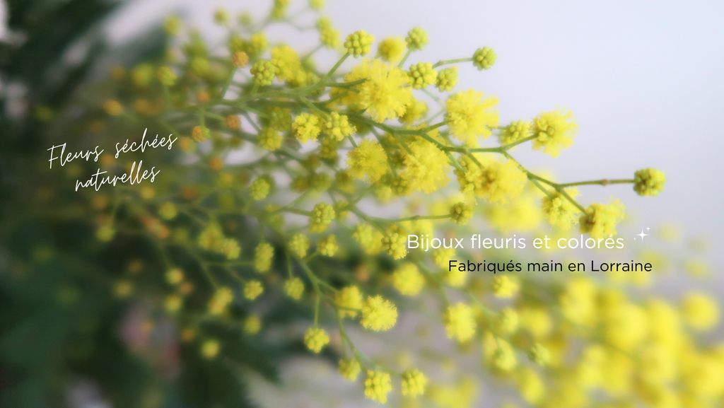 Idées cadeaux sélection bijoux Terra Nebula Bijoux oniriques Lorraine Pompey Nancy fait main artisanat pièces uniques créatrice résine époxy