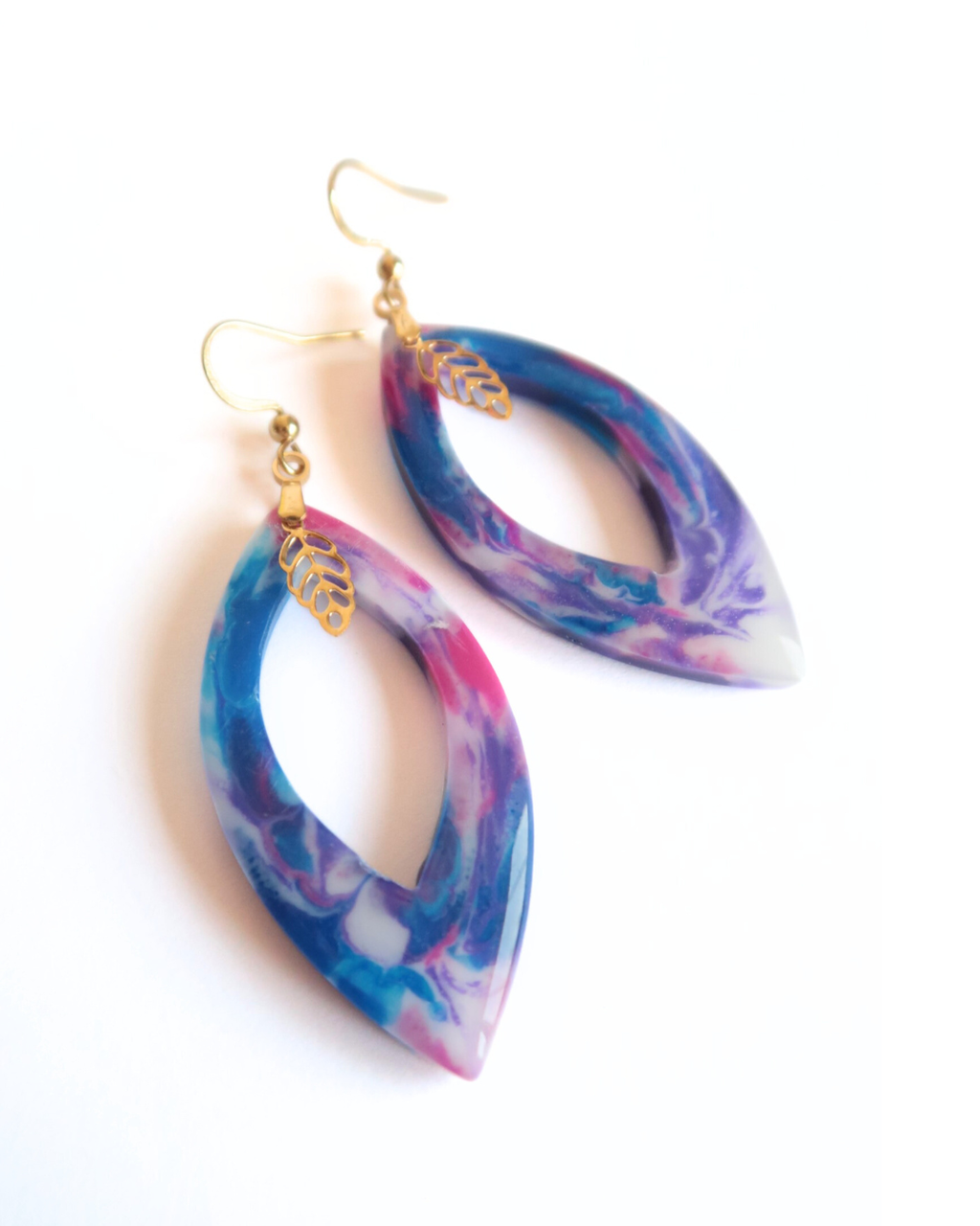 boucles d'oreilles acier inoxydable fait main fleuries colorés bijou légères et confortables pièces uniques originales artisanat