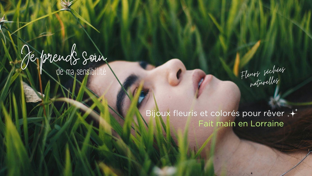 Idées cadeaux sélection bijoux Terra Nebula Bijoux oniriques Lorraine Pompey Nancy fait main artisanat pièces uniques créatrice résine époxy