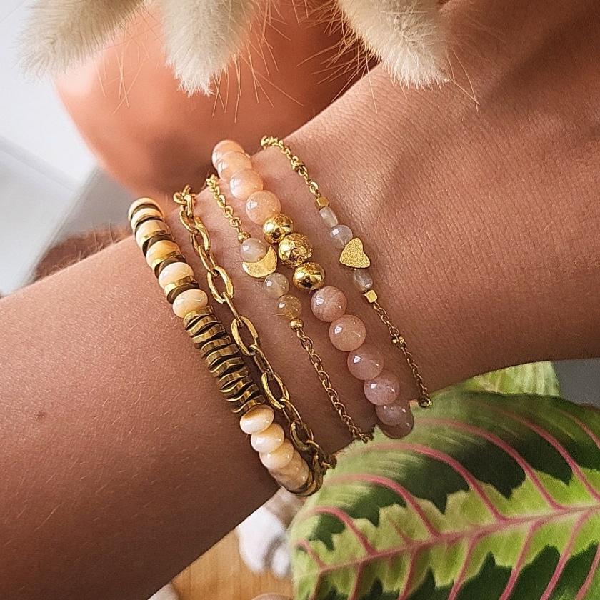 Bijoux aux inspirations bohèmes. 