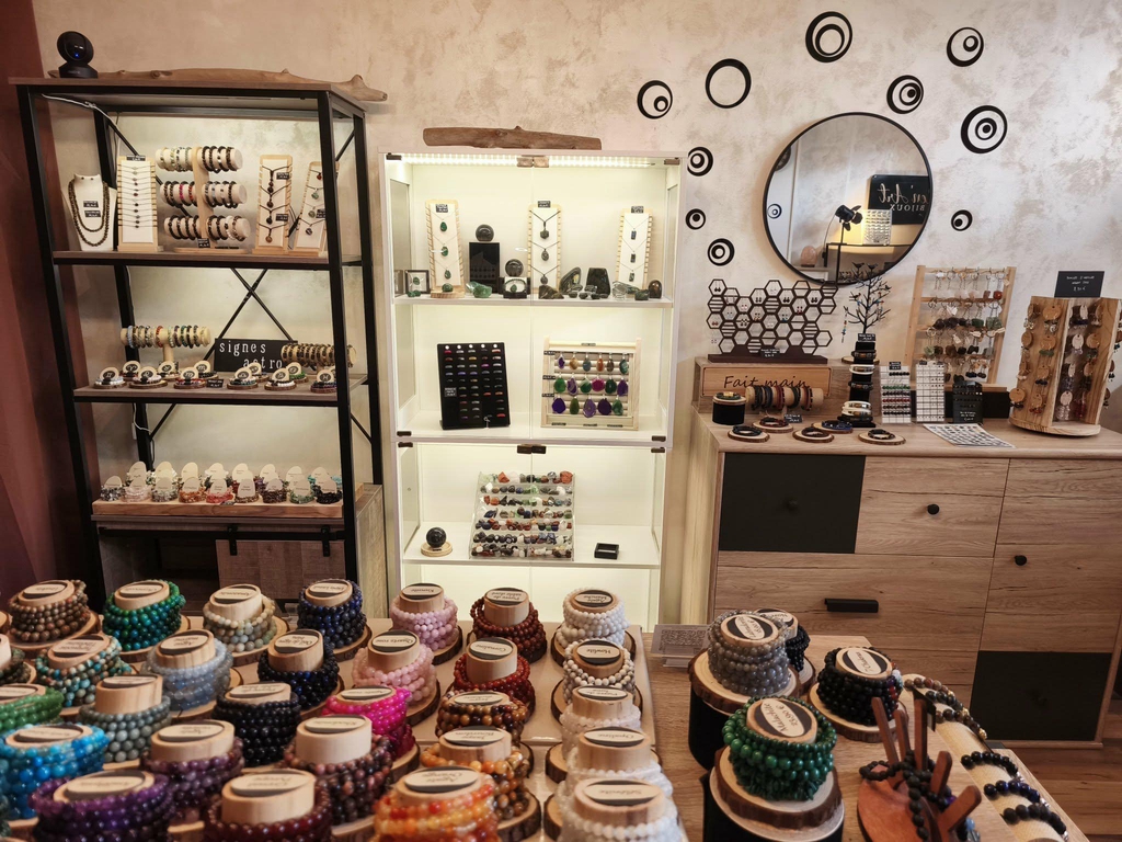 Minéraux et bijoux en pierres naturelles, pierres gemmes