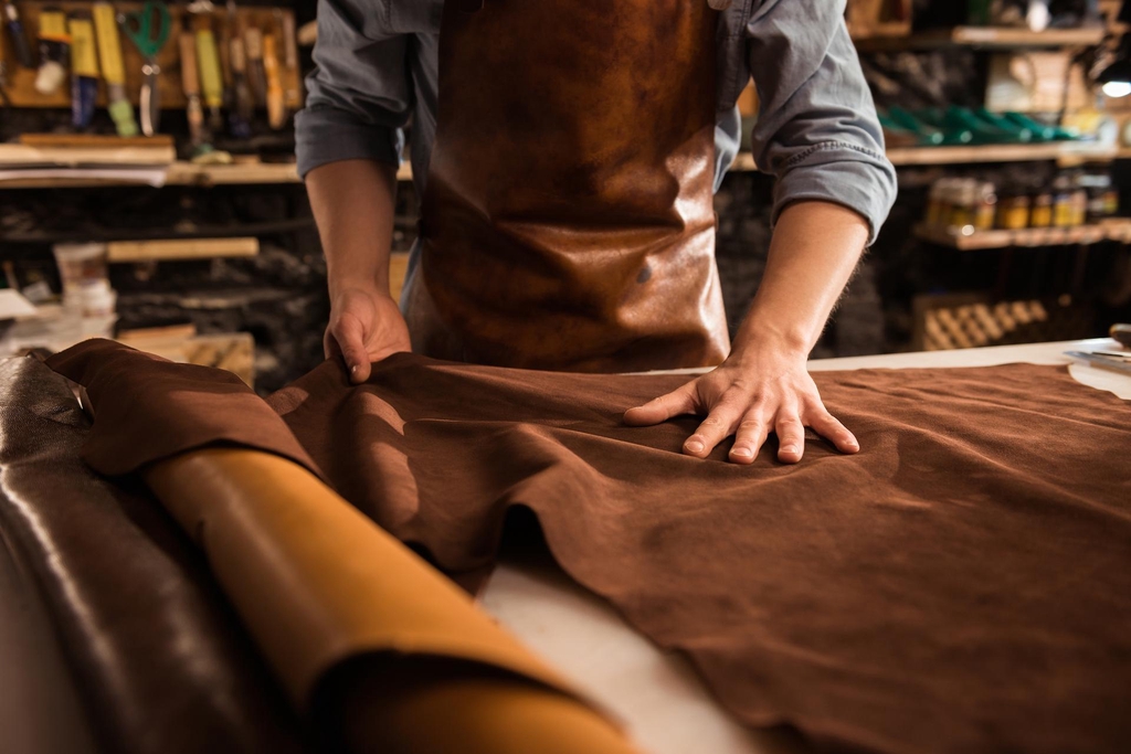 Artisan Maroquinier 
Créations en cuir fait main