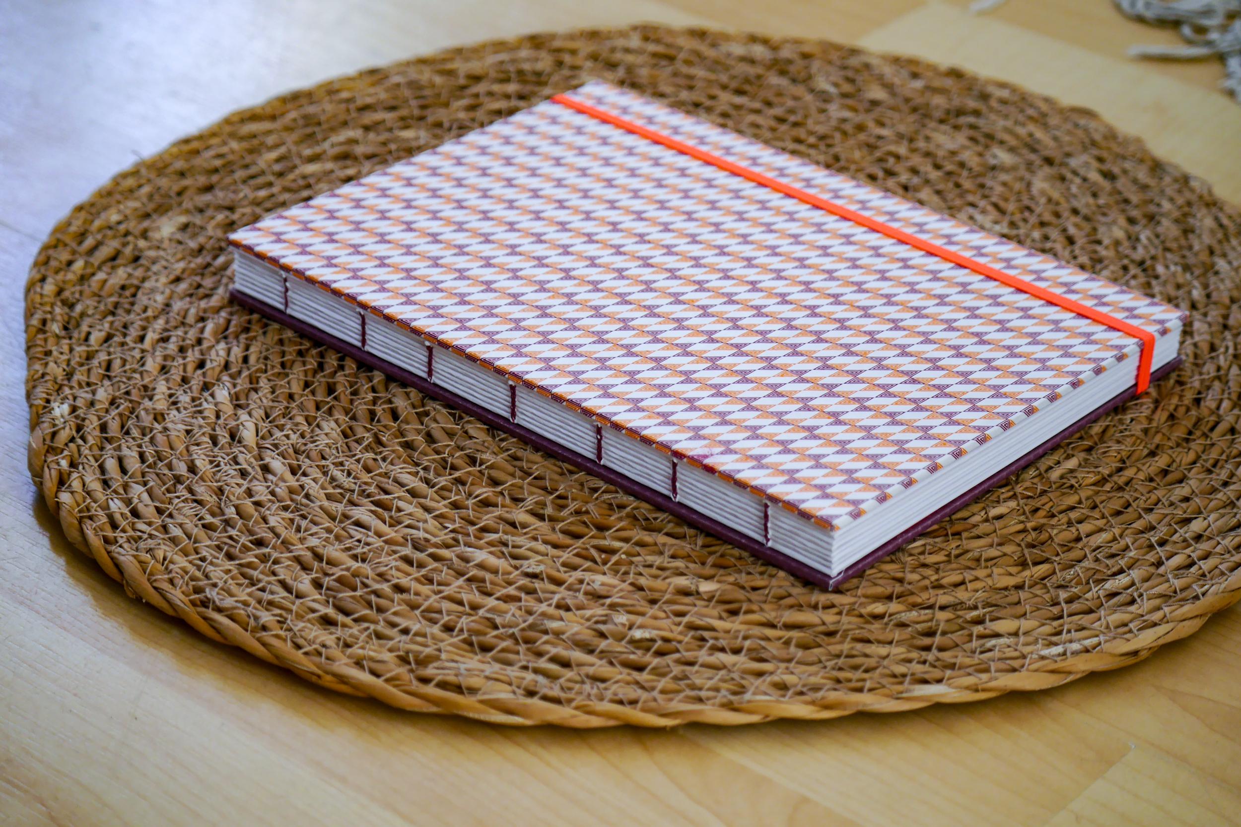 Carnets à couverture cartonnée, fait main