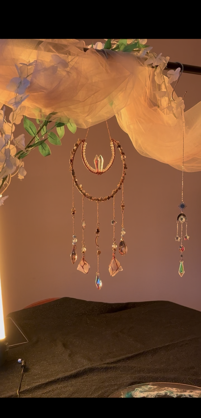 Attrape-soleil et objets vibrants ésotériques - Décoration d'intérieur bohème, cocooning, ésotérique - Créations artisanales D'âme d'intérieur