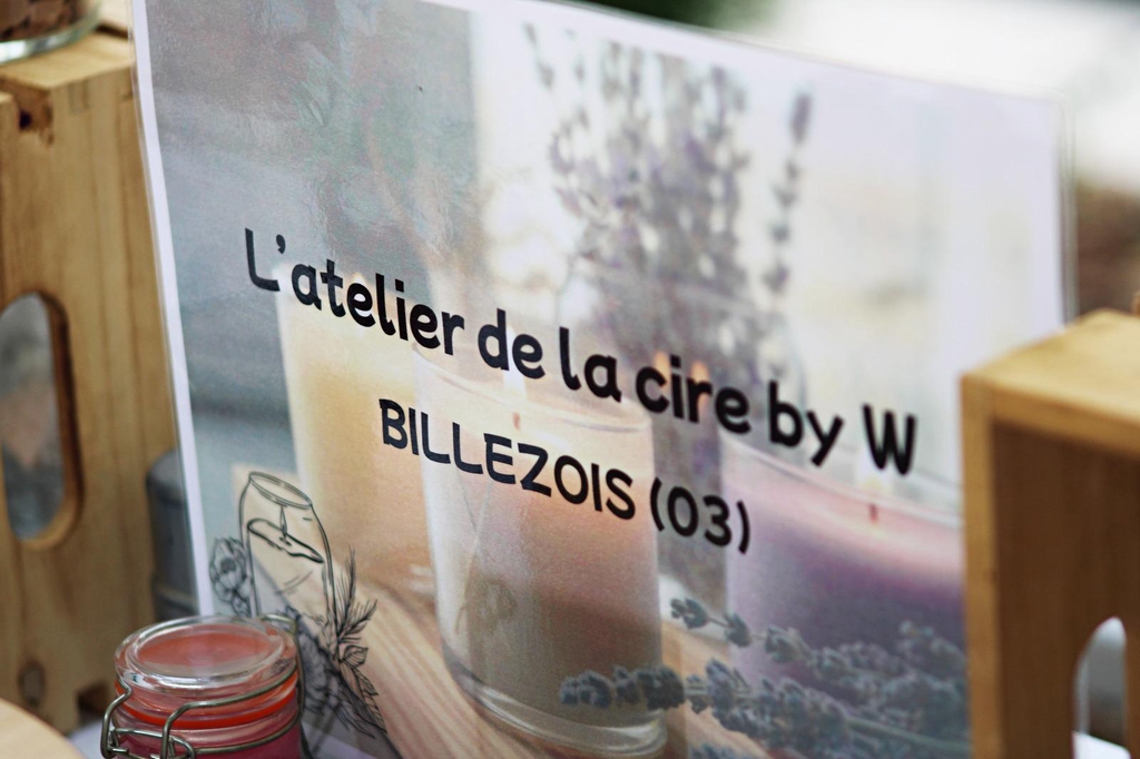 Notre logo de l'Atelier de la 
Cire by W, créateur de bougies artisanales en Auvergne.