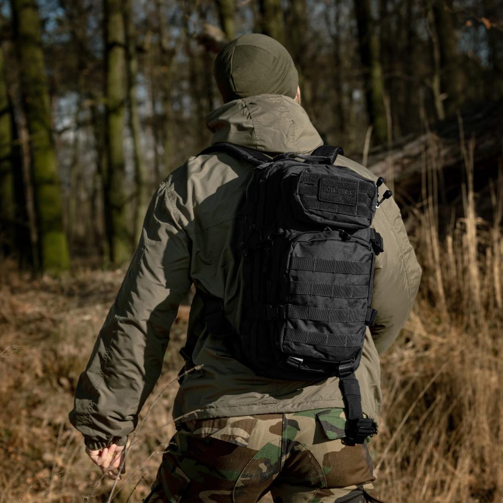 Hos oss kan ni köpa många olika militära ryggsäckar i olika modeller och färger. Med eller utan kamouflage.